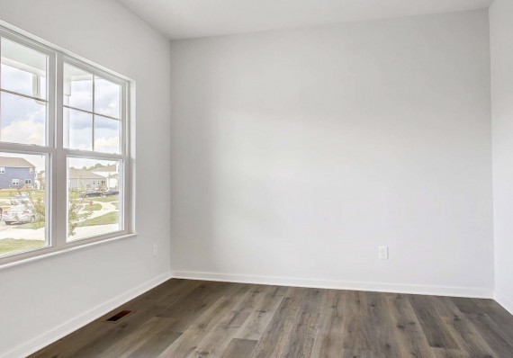 Photos are for reference only