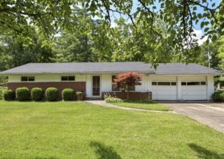 Ranch Home on Corner Lot in Cincinnati