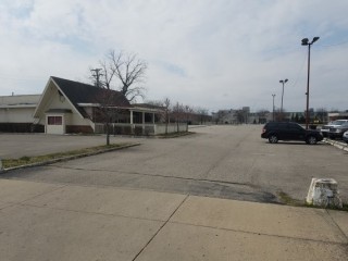 Kettering Restaurant-Bar Foreclosure