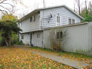 Guernsey Co. Country Home on 3.2 Acres