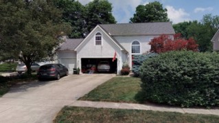 Blacklick Home with 3 car garage